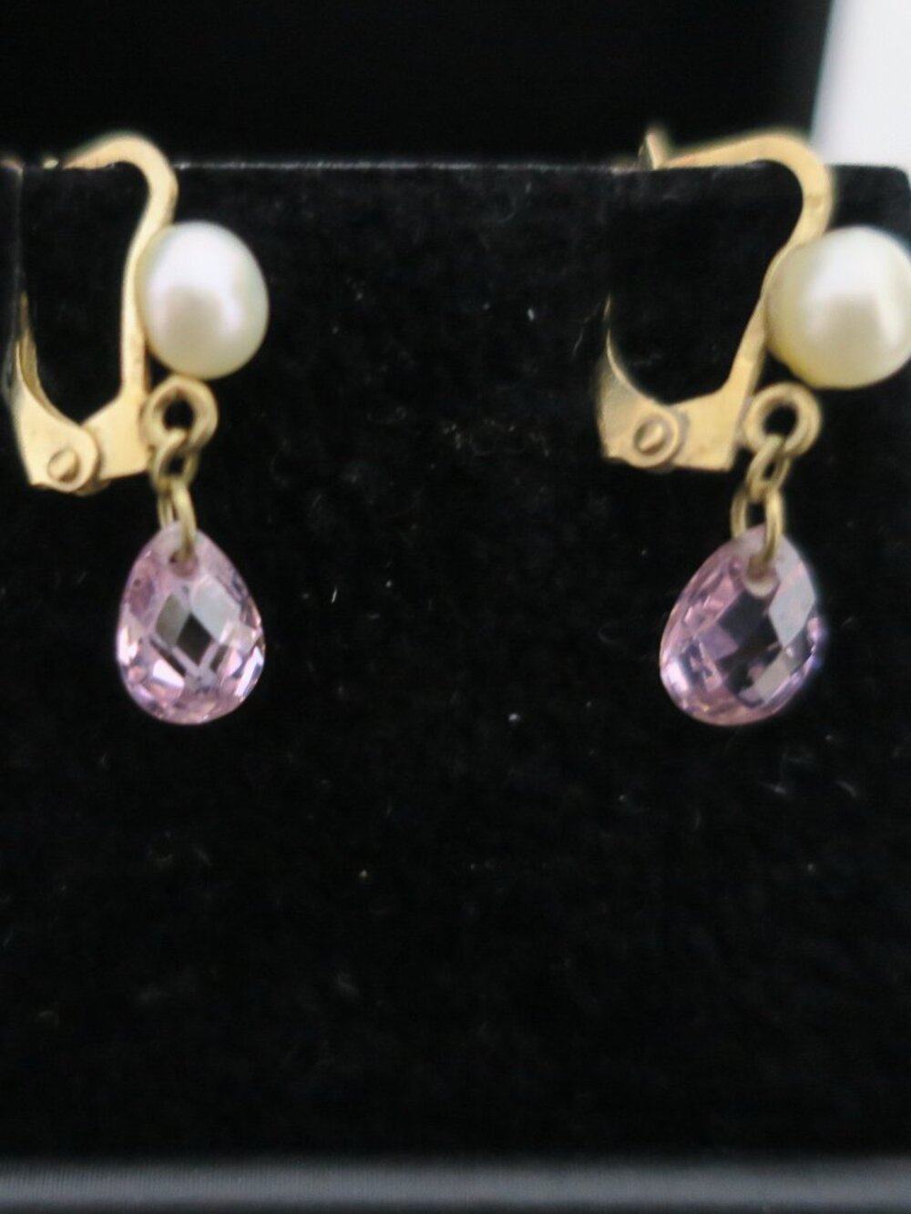 14k Yellow Gold Leverback Earrings with Pearl and Pink Crystal